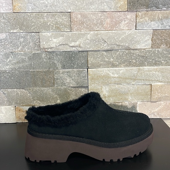 UGG Women's New Heights Cozy Clog - Picture 2 of 9